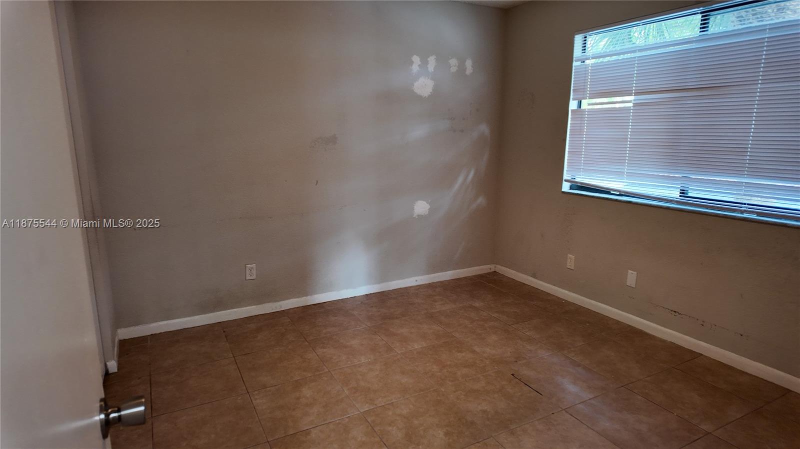 VISCONTI CONDO - Residential Lease