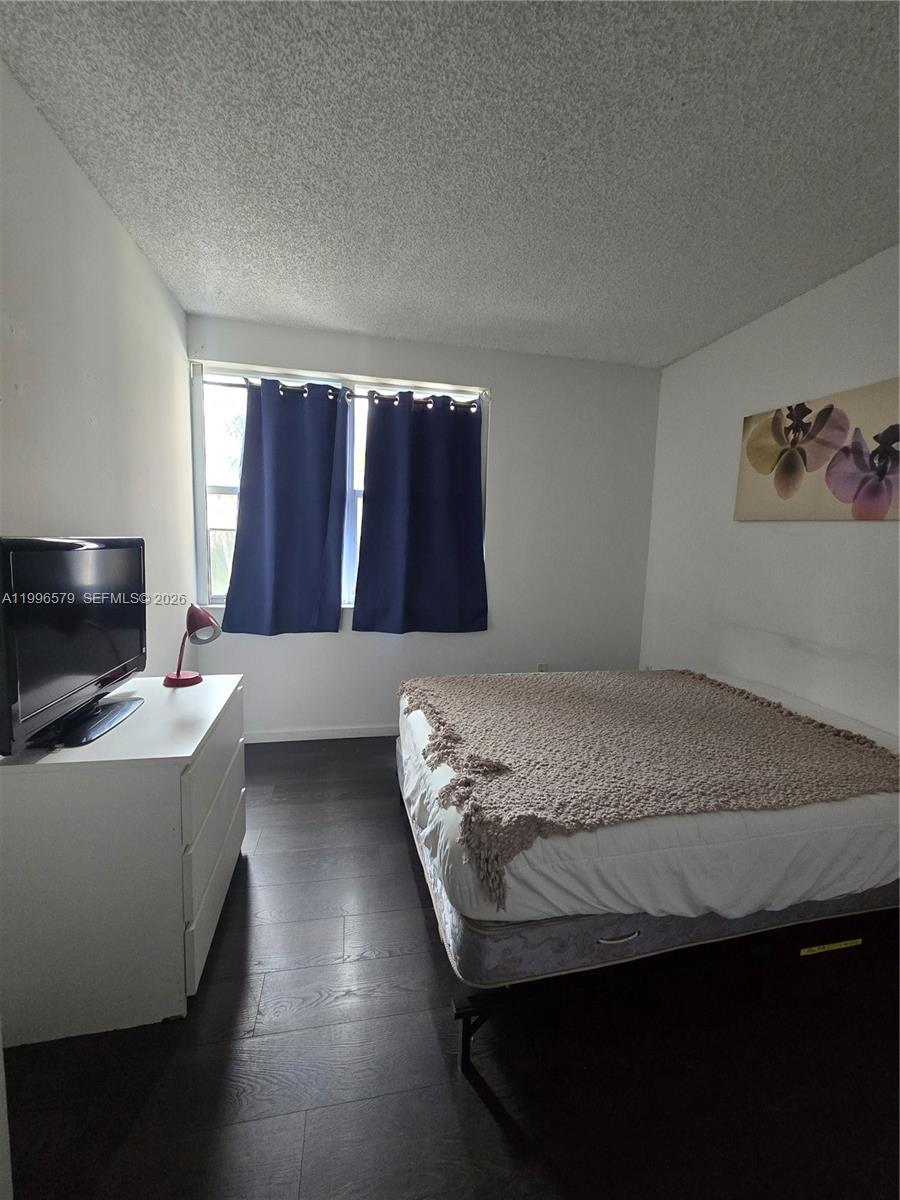 PORTO BELLAGIO CONDO - Residential Lease