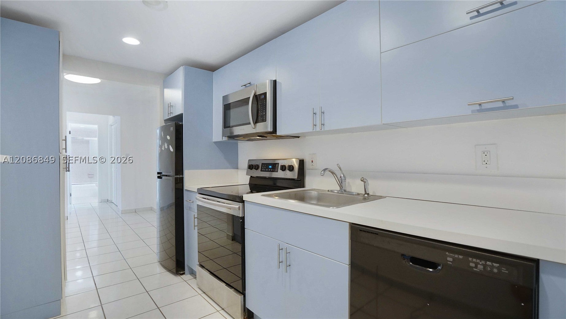 1340 Lincoln Rd 404
