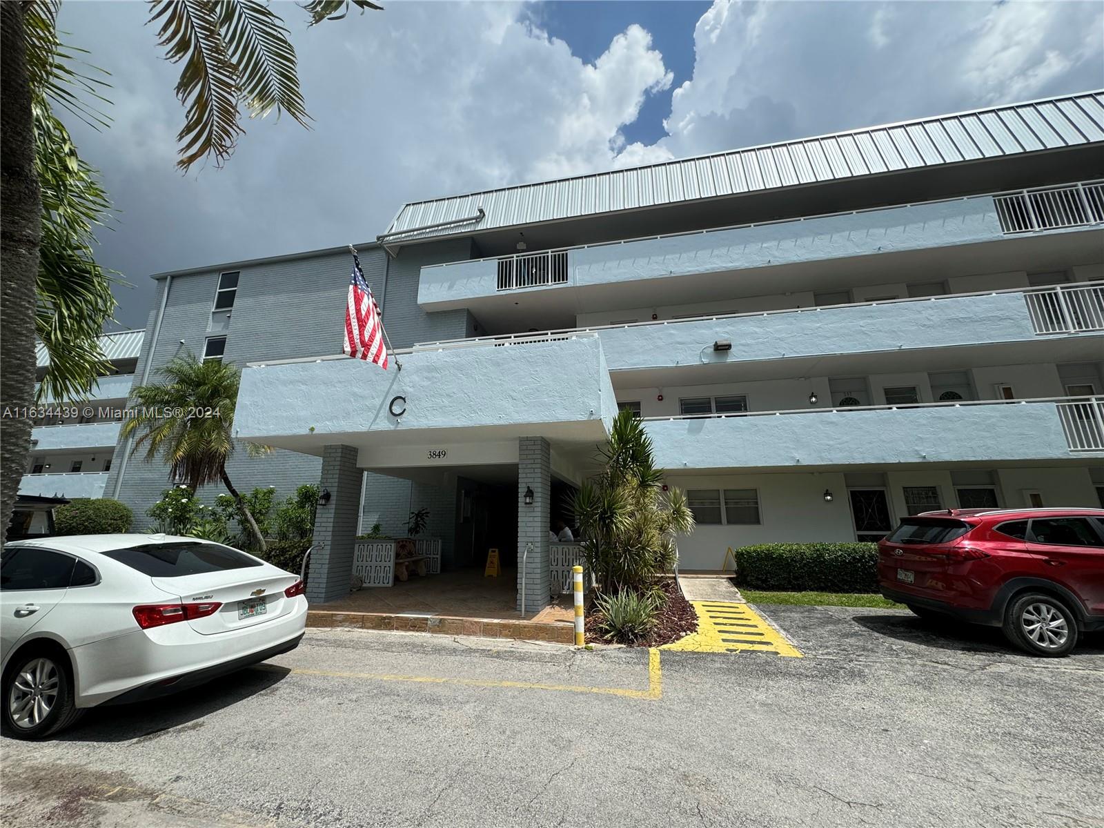 Property for Sale at 3849 Ne 169th St 308, North Miami Beach, Miami-Dade County, Florida - Bedrooms: 1 
Bathrooms: 1  - $218,000