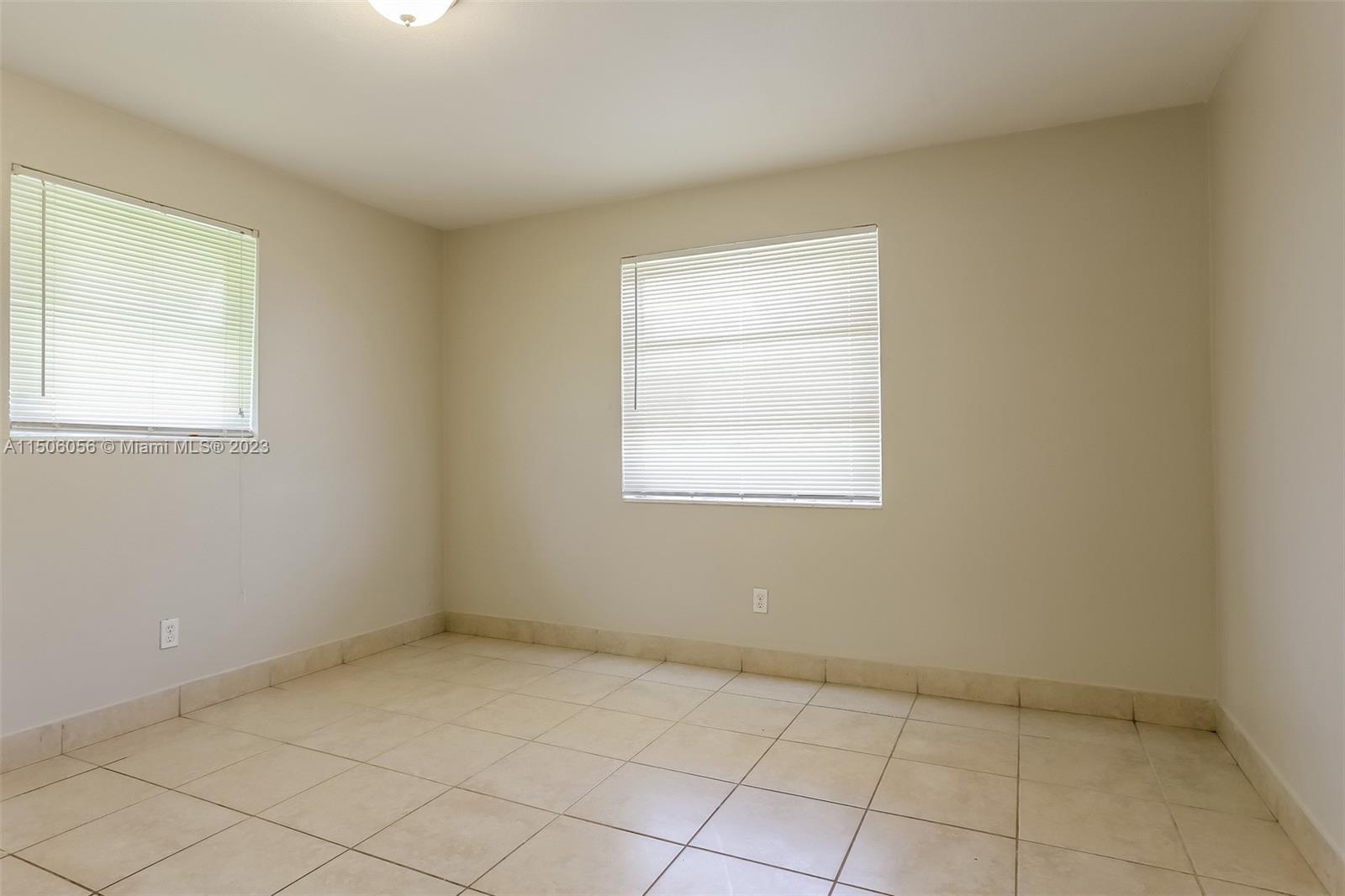 BROADVIEW COUNTRY CLUB ES - Residential Lease
