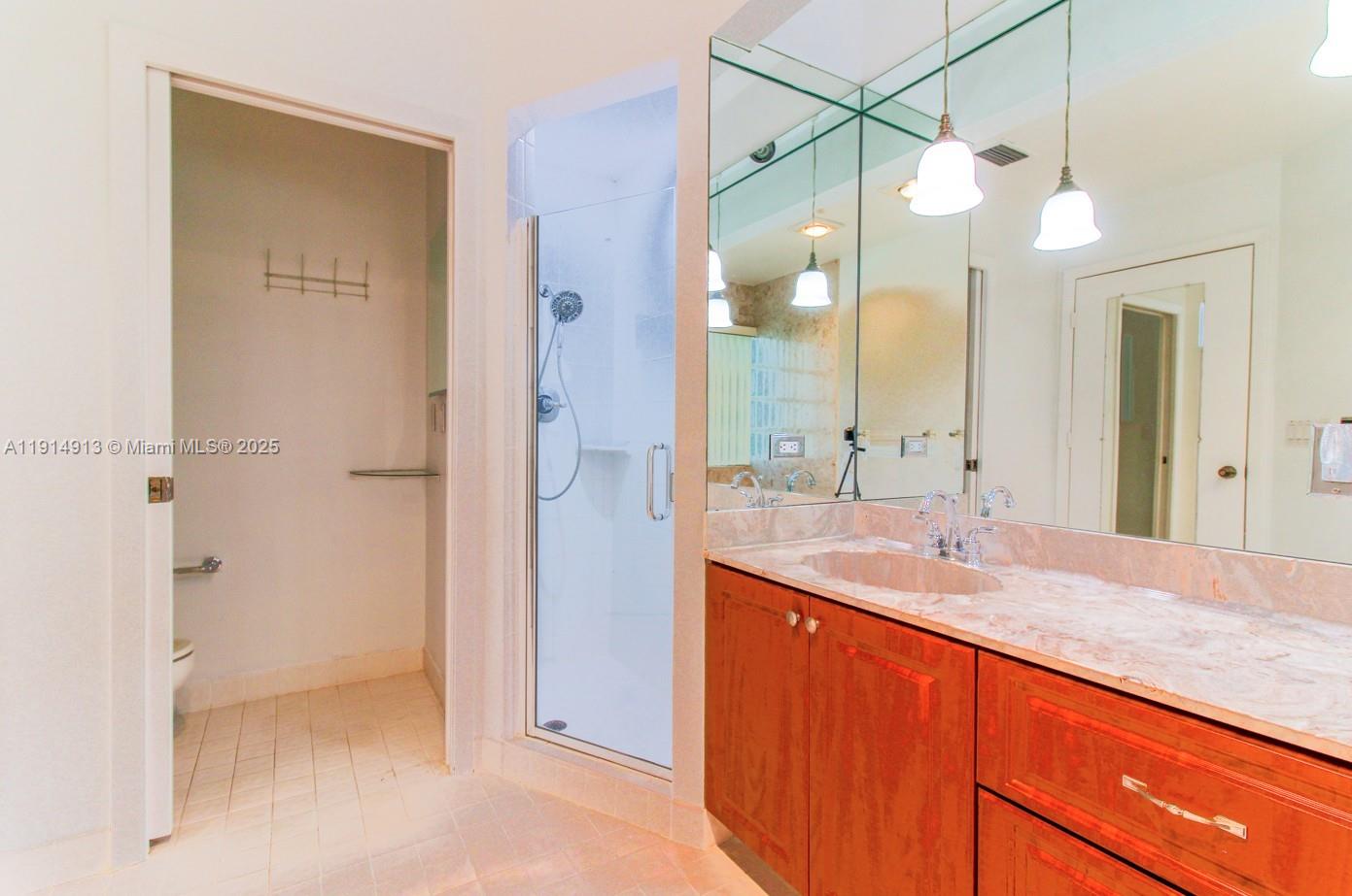 VILLAS OF BOCA DELRAY CON - Residential Lease