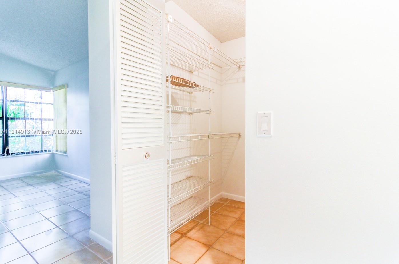 VILLAS OF BOCA DELRAY CON - Residential Lease