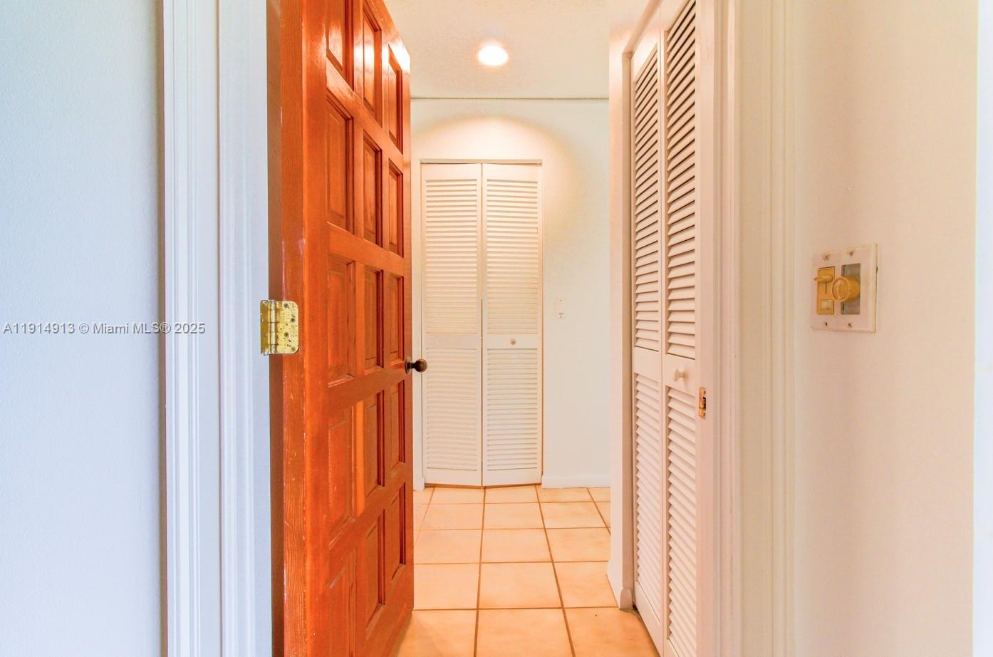 VILLAS OF BOCA DELRAY CON - Residential Lease