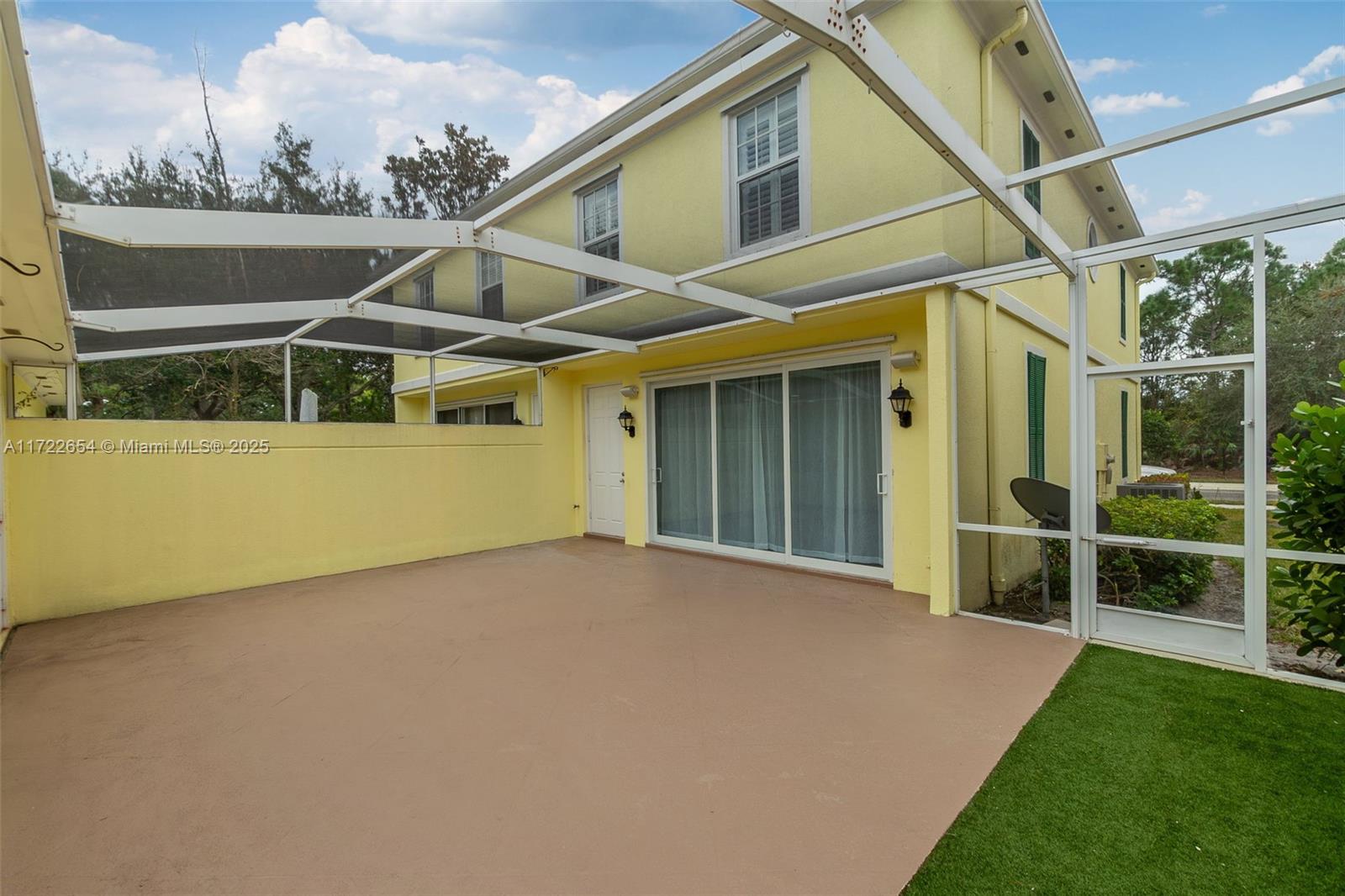 CAMBRIDGE AT ABACOA - Residential