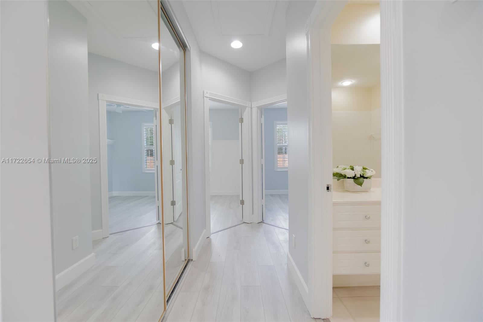 CAMBRIDGE AT ABACOA - Residential