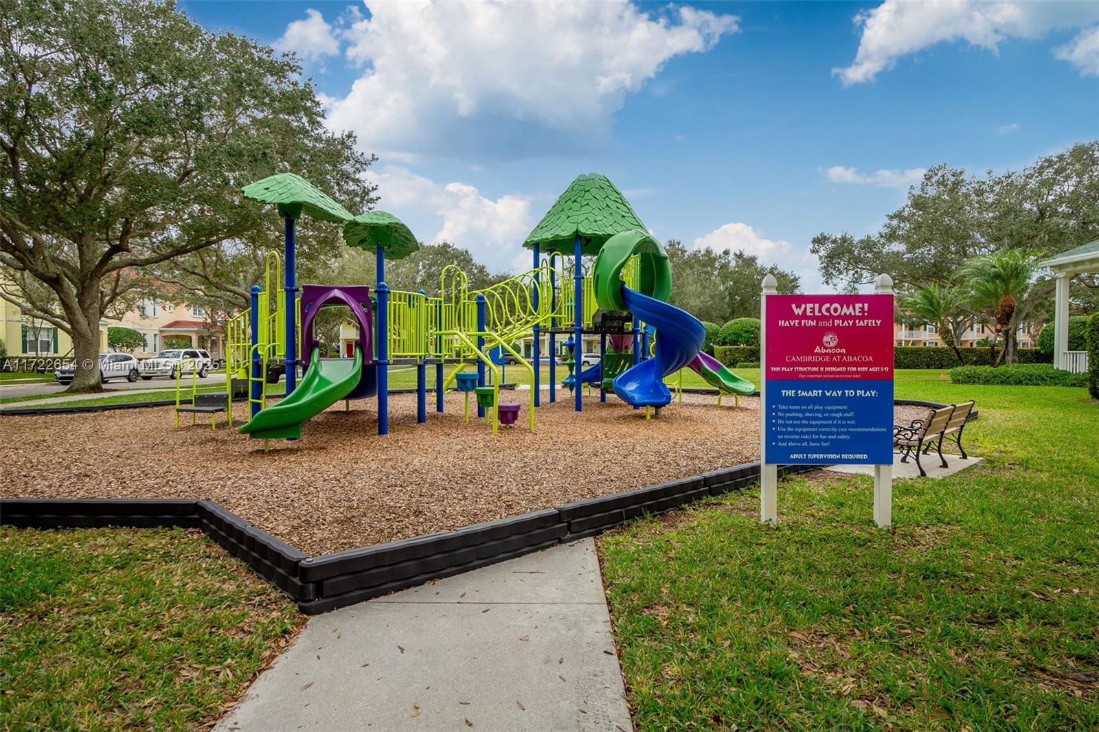 CAMBRIDGE AT ABACOA - Residential