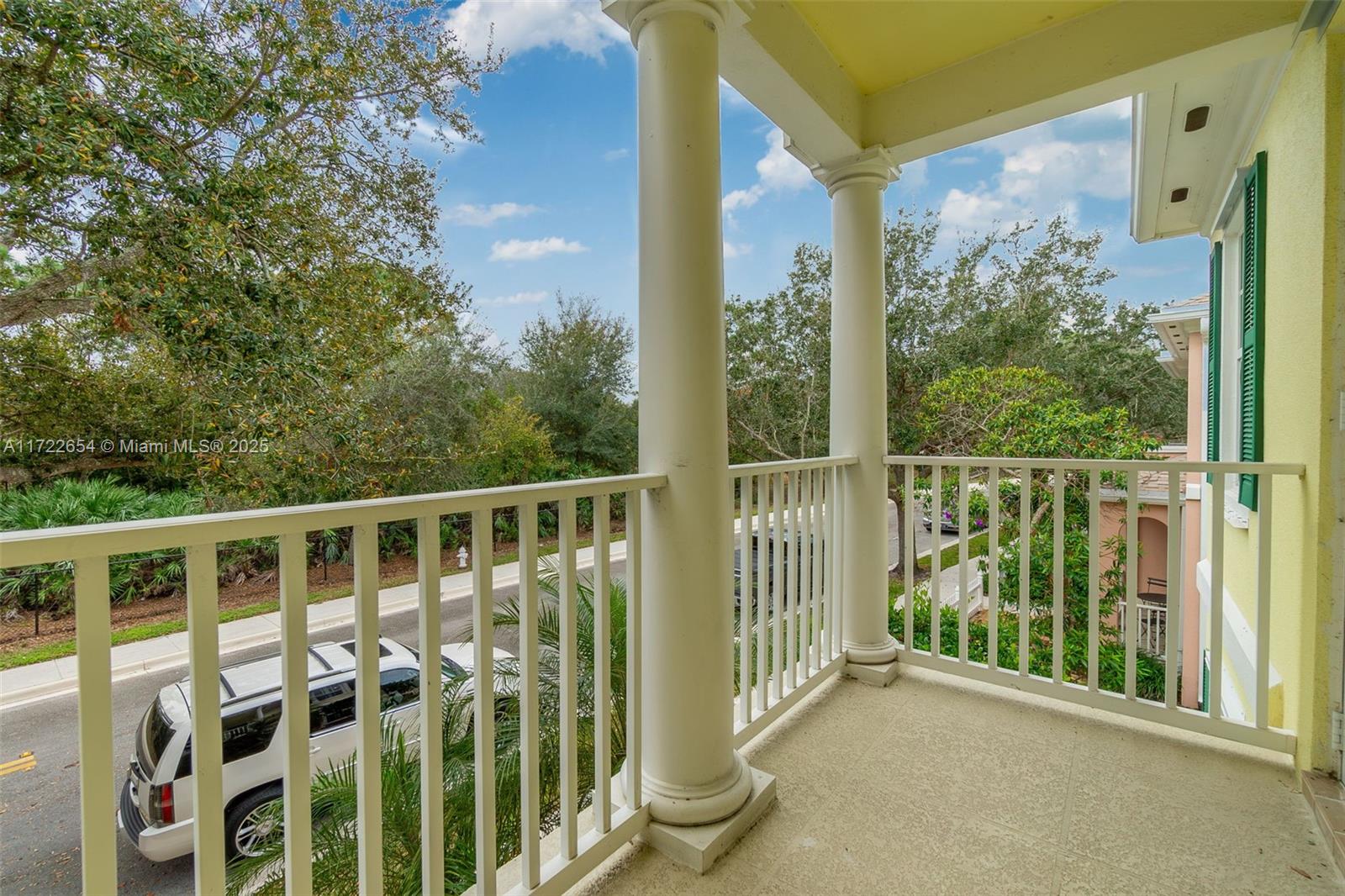 CAMBRIDGE AT ABACOA - Residential