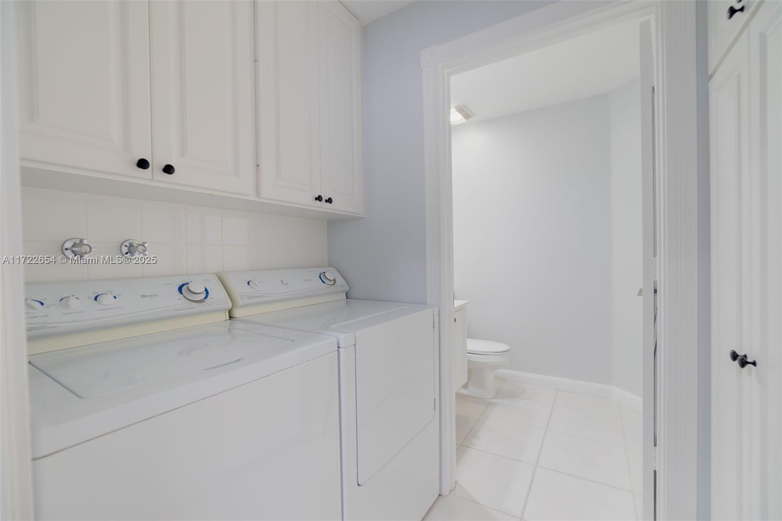CAMBRIDGE AT ABACOA - Residential