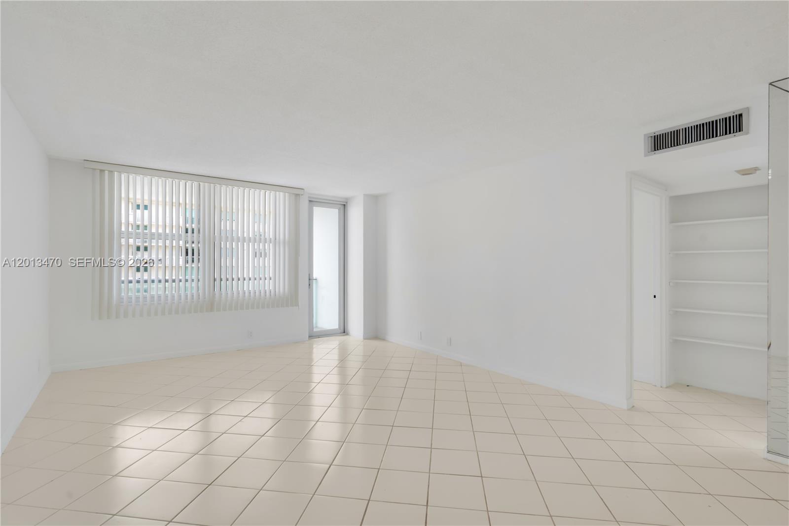 9511 Collins Ave 906