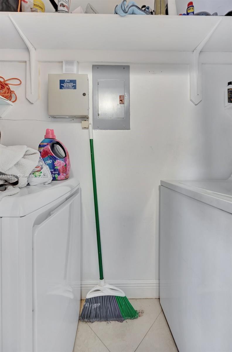 TERRA LAKE VILLAS CONDO - Residential