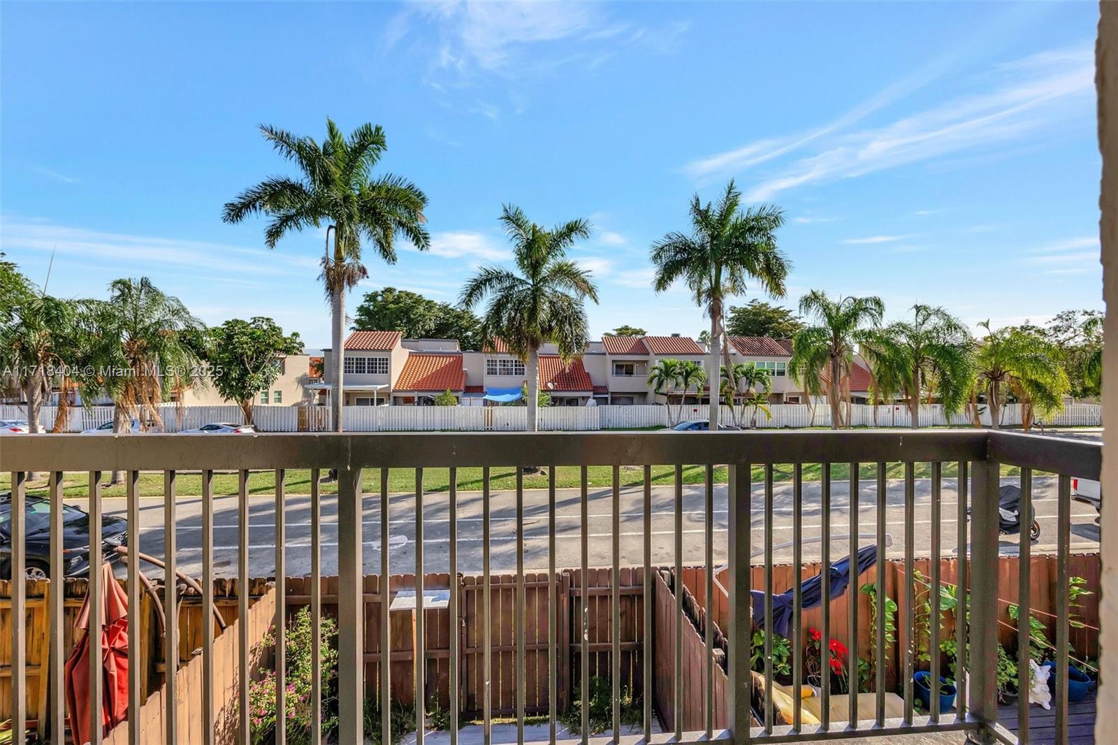 TERRA LAKE VILLAS CONDO - Residential