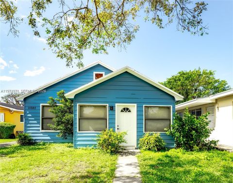 11080 Peachtree Dr Miami FL 33161