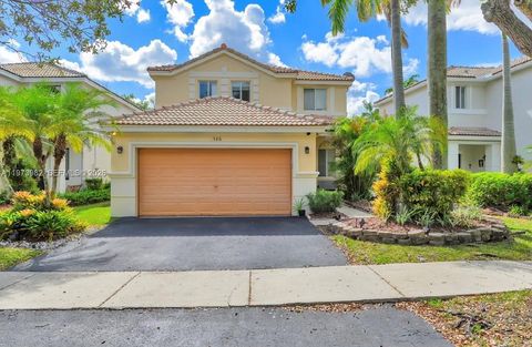 1386 Canary Island Dr Weston FL 33327