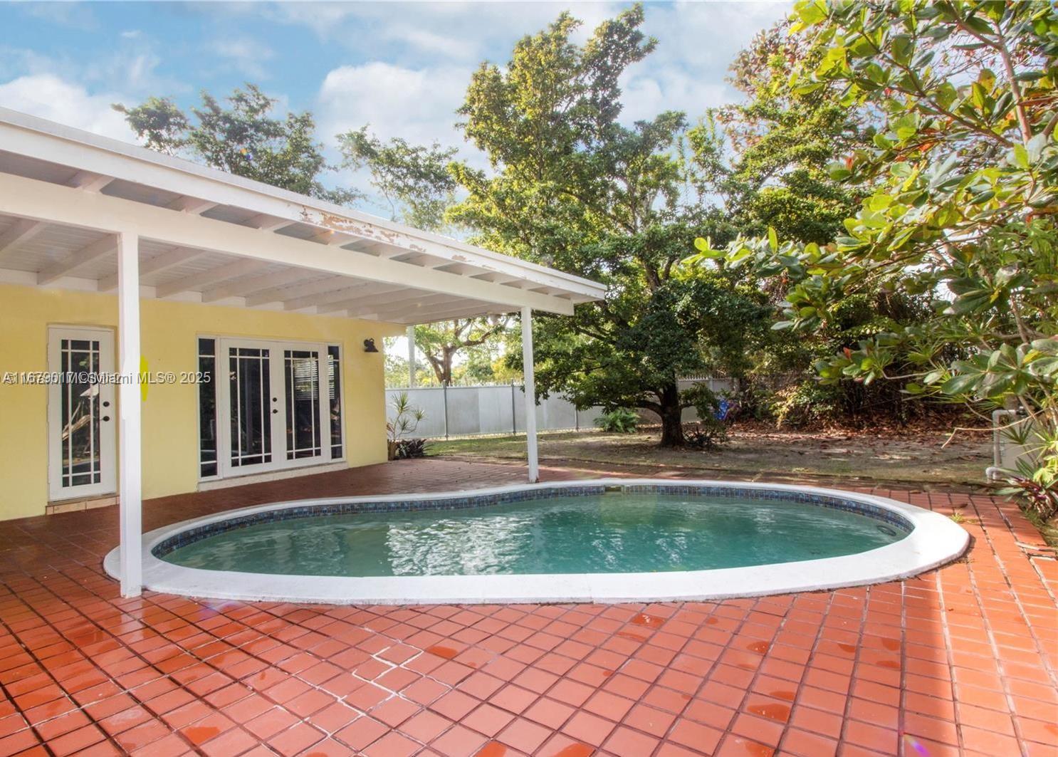 CARIBBEAN ESTATES - Residential