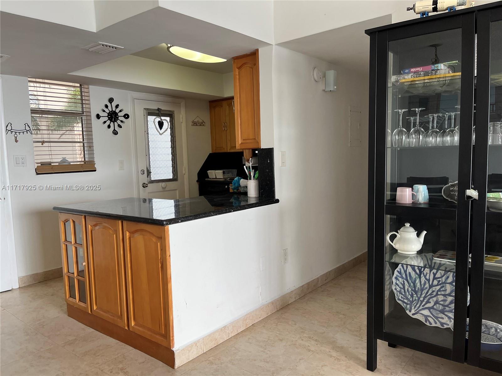 POINT EAST SEC III CONDO - Residential