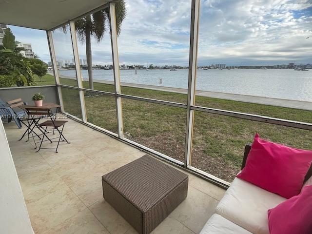 Property for Sale at 2920 Point East Dr N106, Aventura, Miami-Dade County, Florida - Bedrooms: 2 
Bathrooms: 2  - $315,000