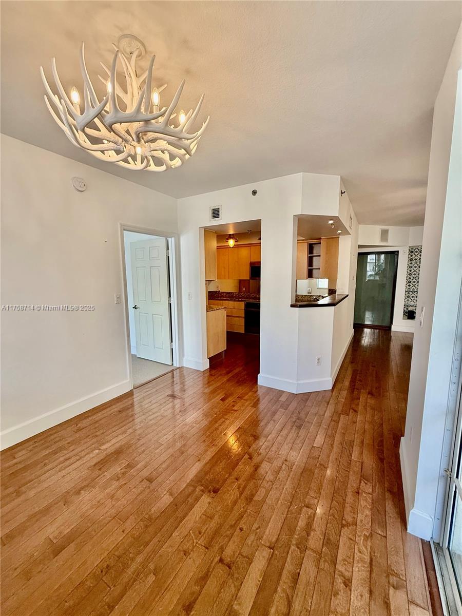 THE COURTS AT SOUTH BEACH - Residential Lease