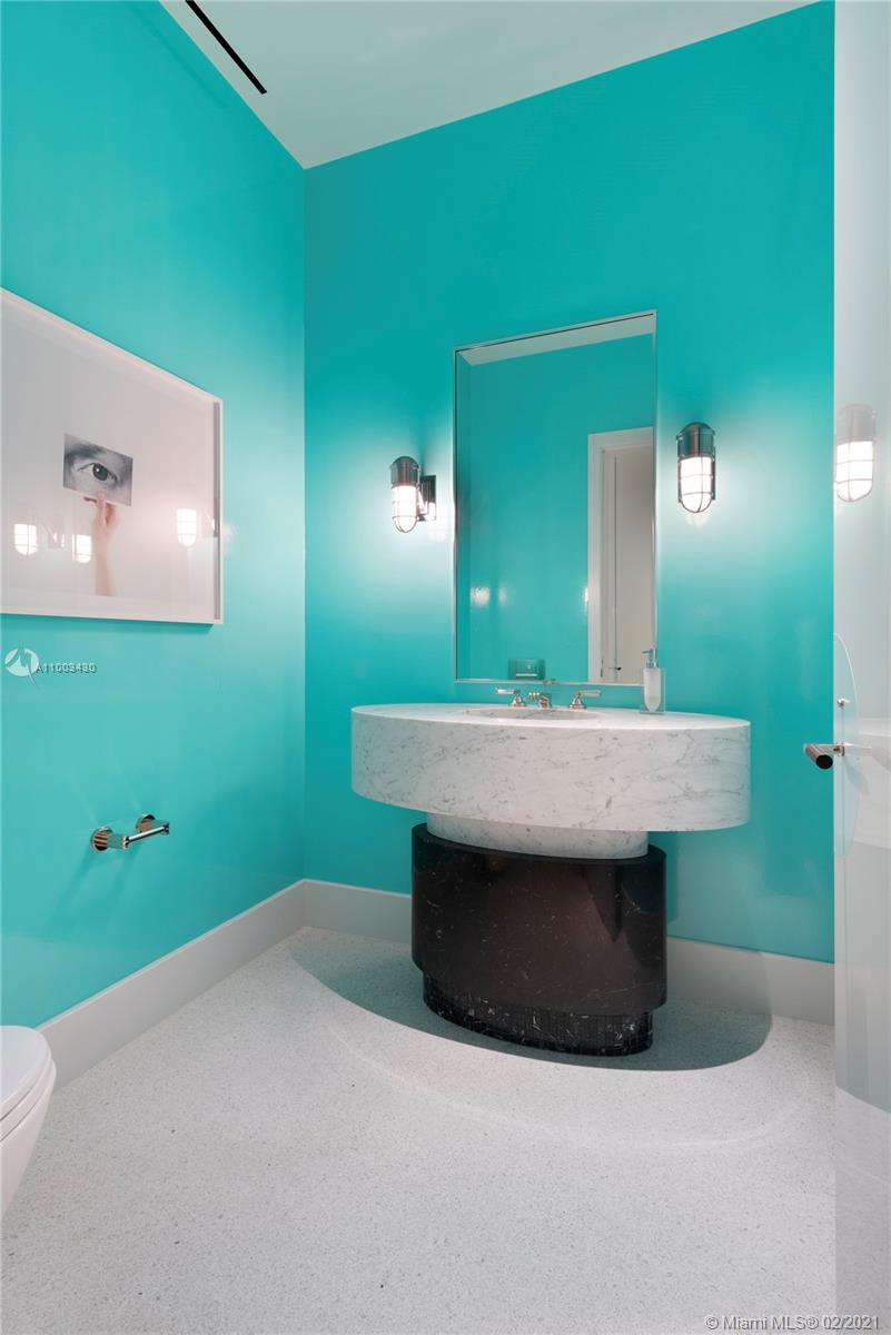 APOGEE CONDO - Residential