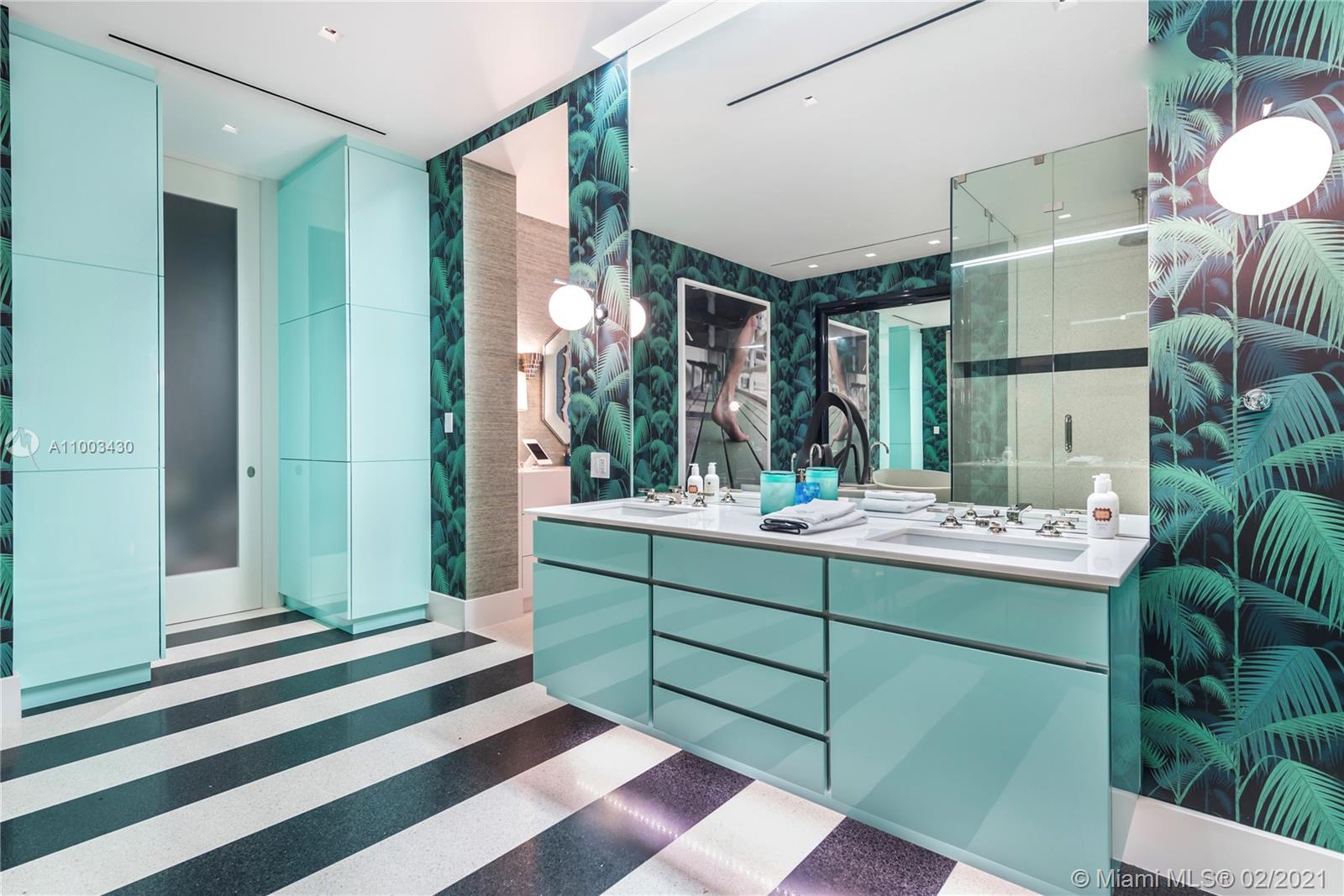 APOGEE CONDO - Residential