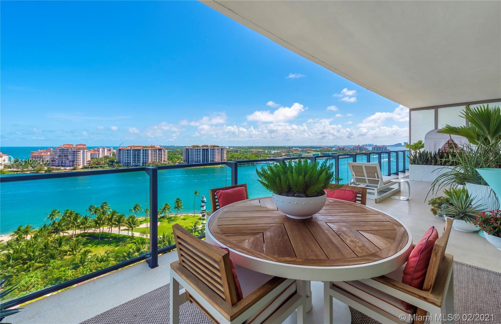 APOGEE CONDO - Residential