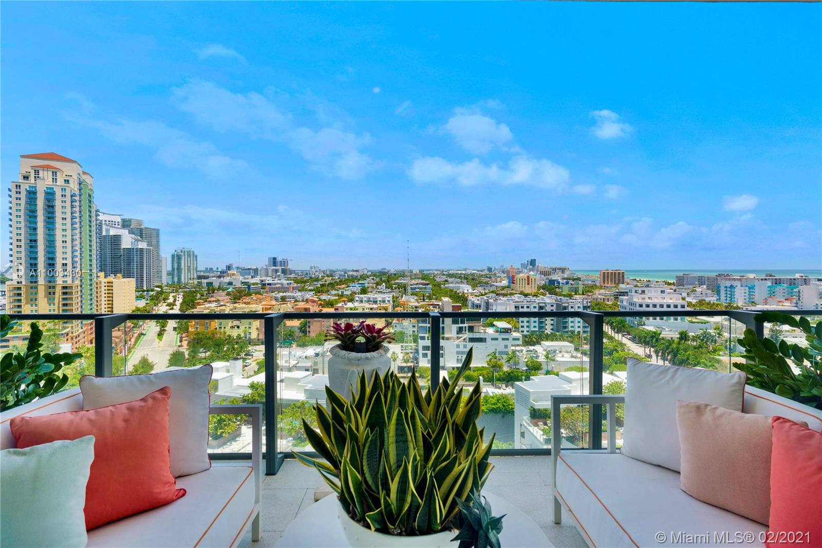 APOGEE CONDO - Residential