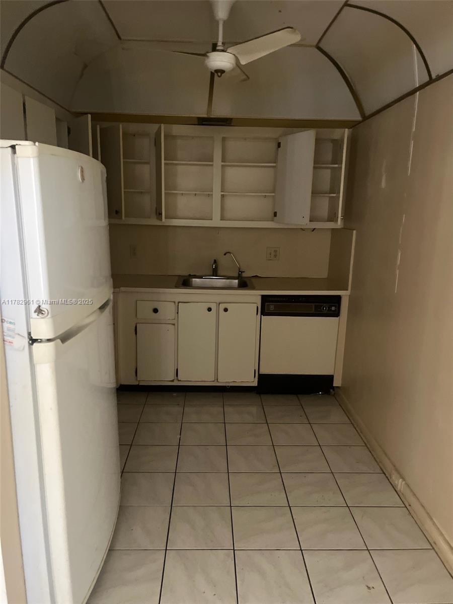 850 SW 133rd Ter 205B