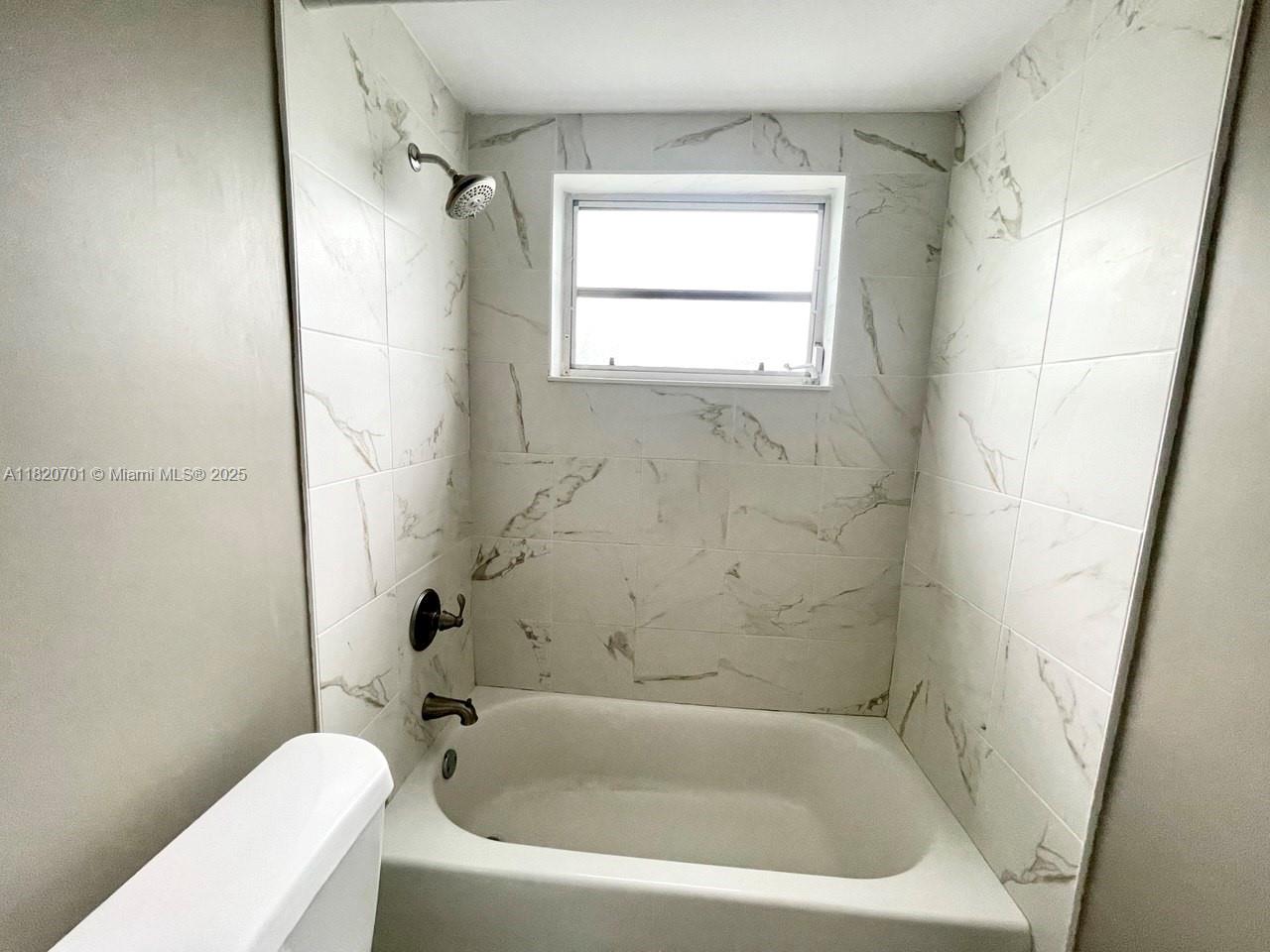 CG RIVIERA SEC 3 REV - Residential Lease