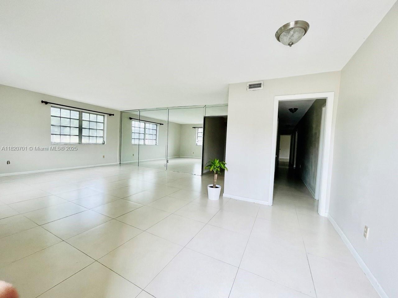 CG RIVIERA SEC 3 REV - Residential Lease