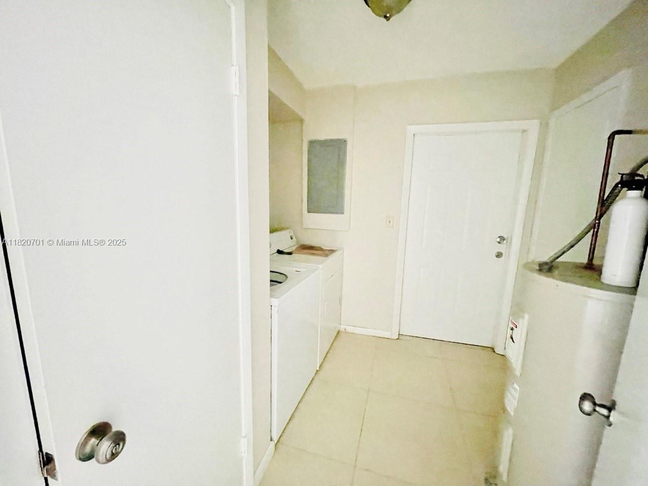 CG RIVIERA SEC 3 REV - Residential Lease