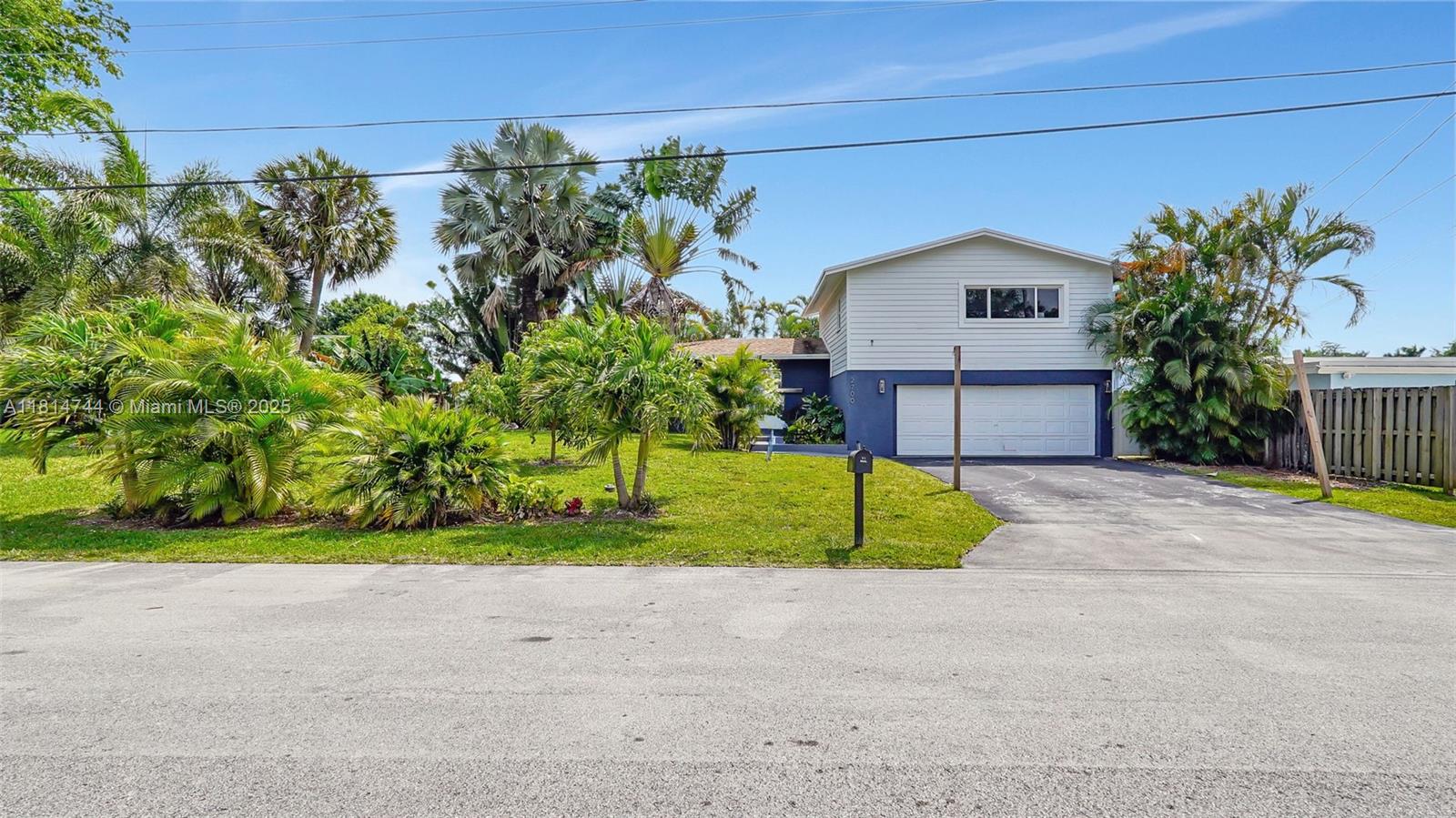 Property for Sale at 2700 Sw 34th Ave, Fort Lauderdale, Broward County, Florida - Bedrooms: 3 
Bathrooms: 2  - $759,000