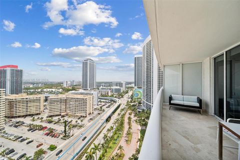 Condominium in Hallandale Beach FL 1850 Ocean Dr Dr 16.jpg