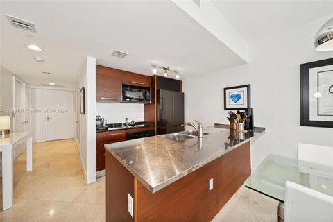 Condominium in Hallandale Beach FL 1850 Ocean Dr Dr 6.jpg