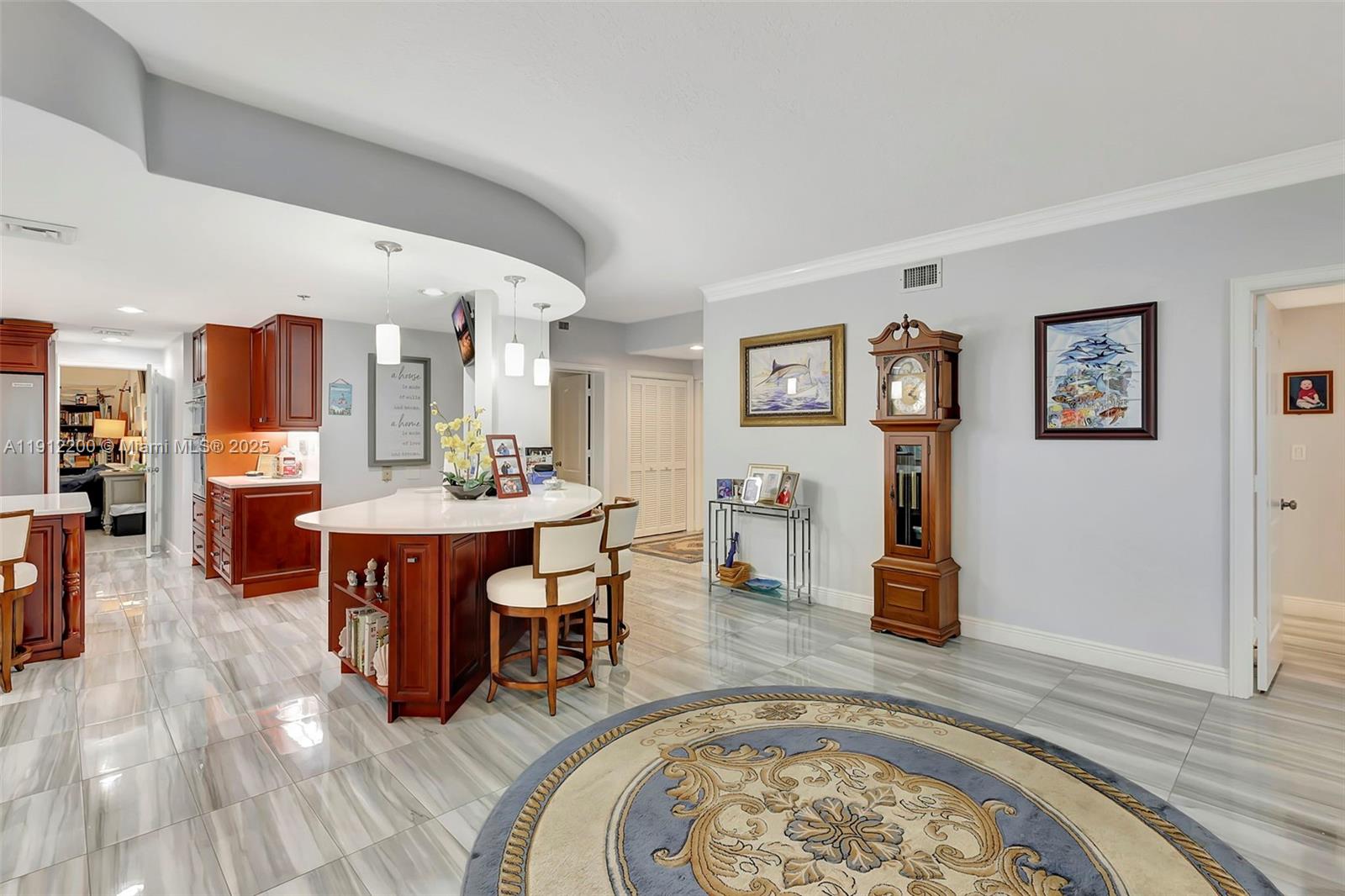 THE ADMIRALTY CONDO - Residential