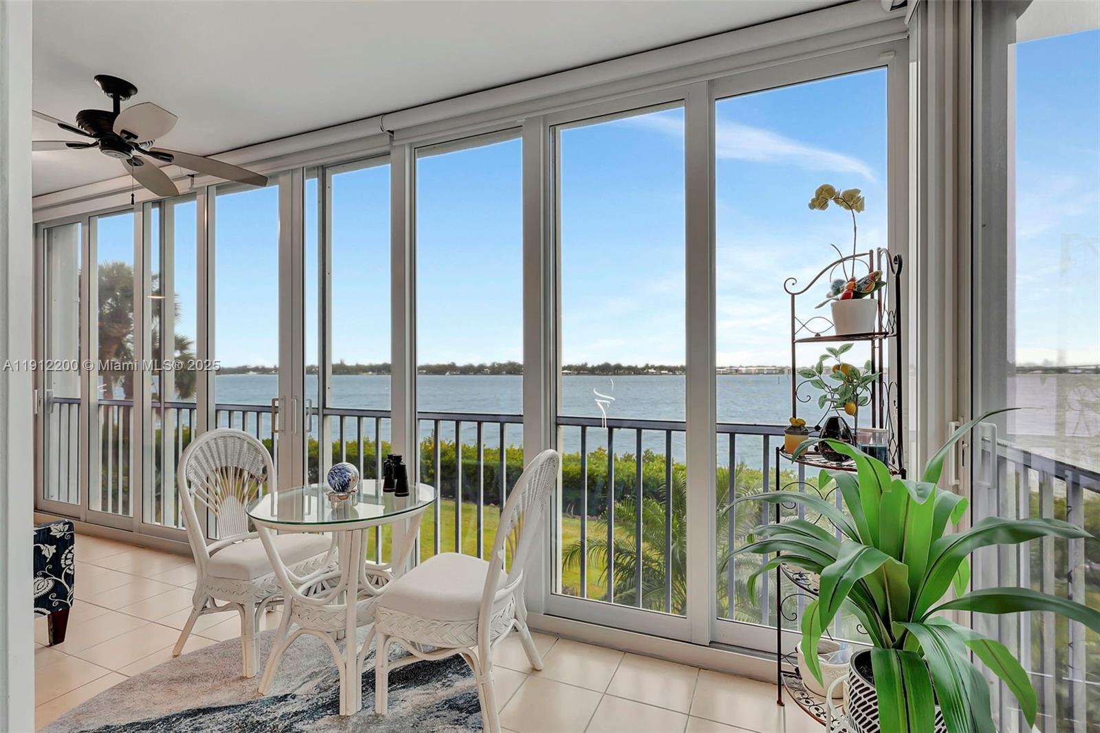 THE ADMIRALTY CONDO - Residential