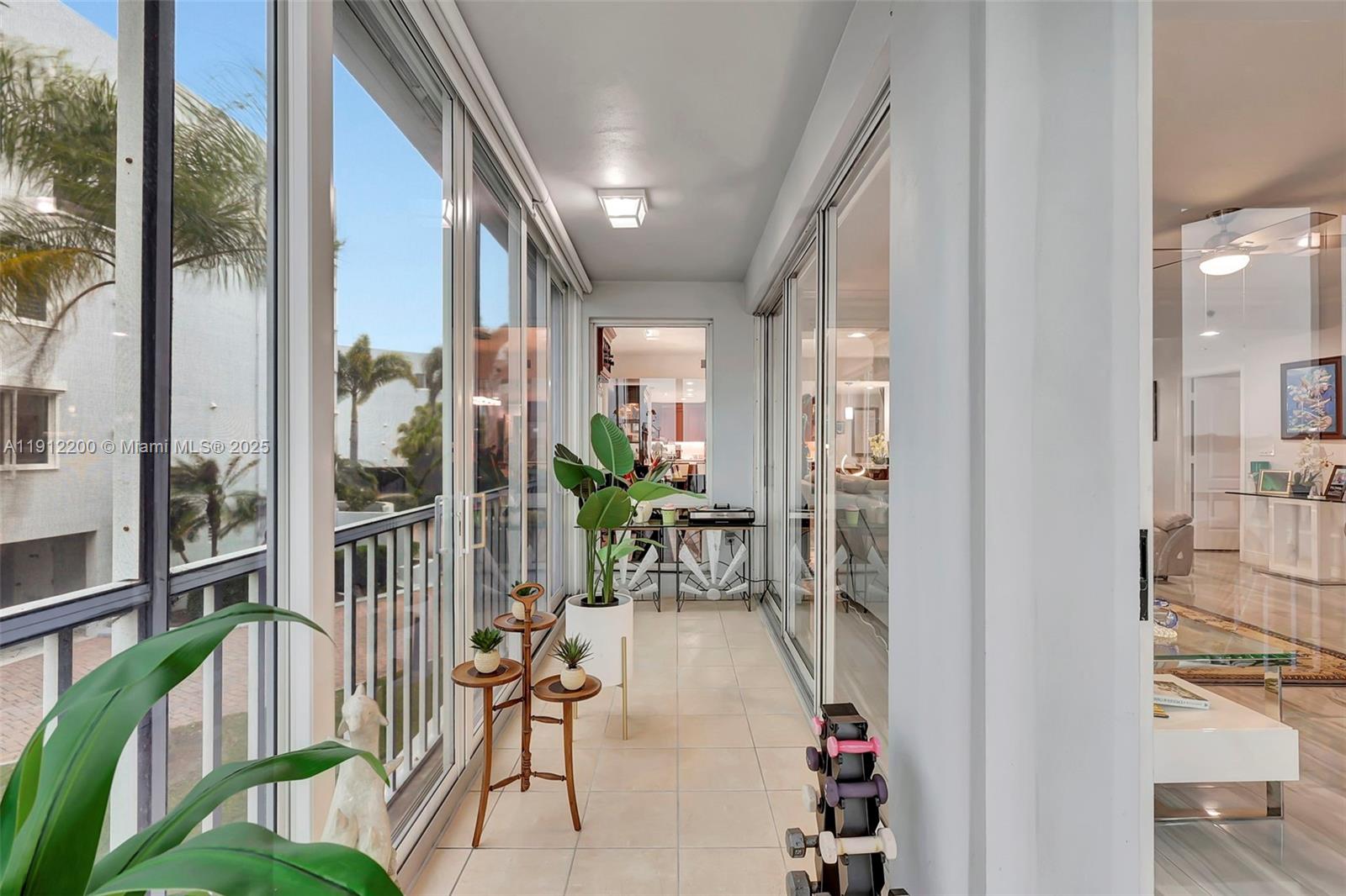 THE ADMIRALTY CONDO - Residential