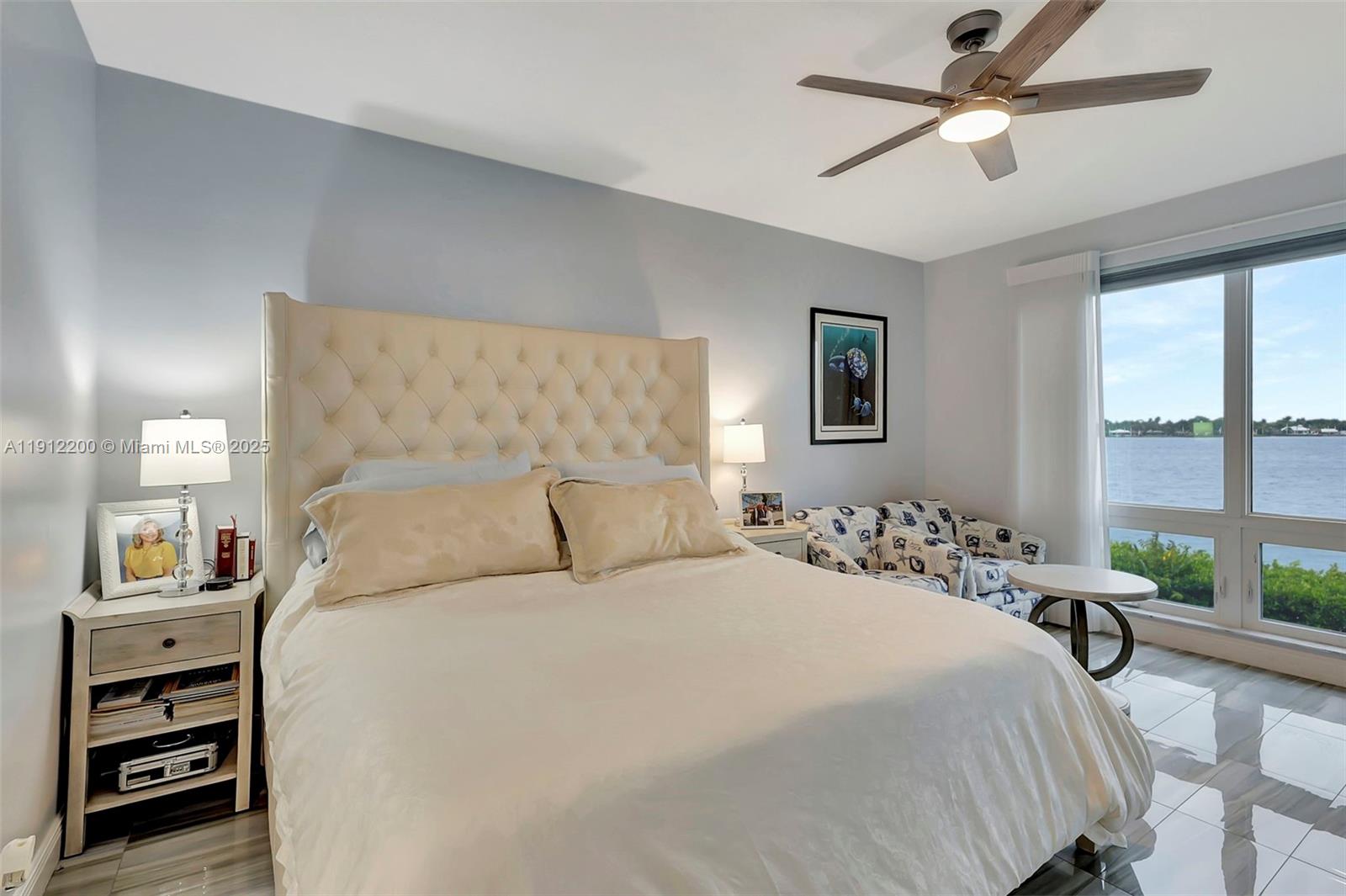 THE ADMIRALTY CONDO - Residential