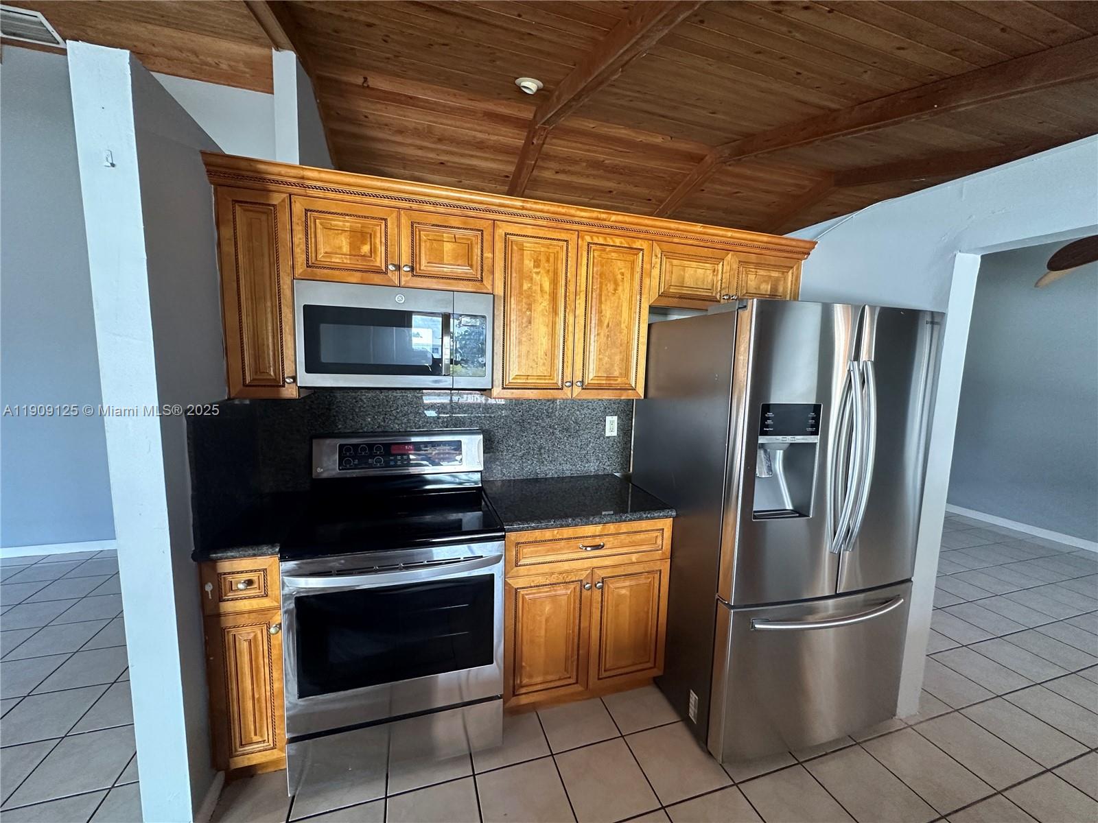 NORTH LAUDERDALE LANDINGS - Residential Lease