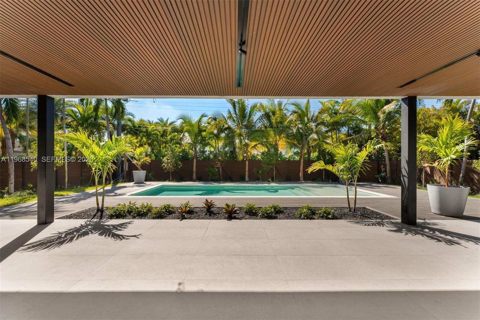 GROVES EXTENSION - Residential