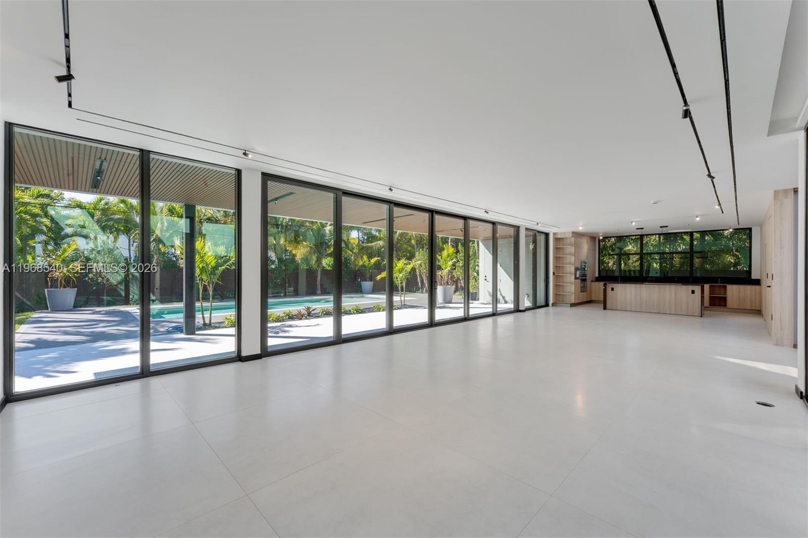 GROVES EXTENSION - Residential