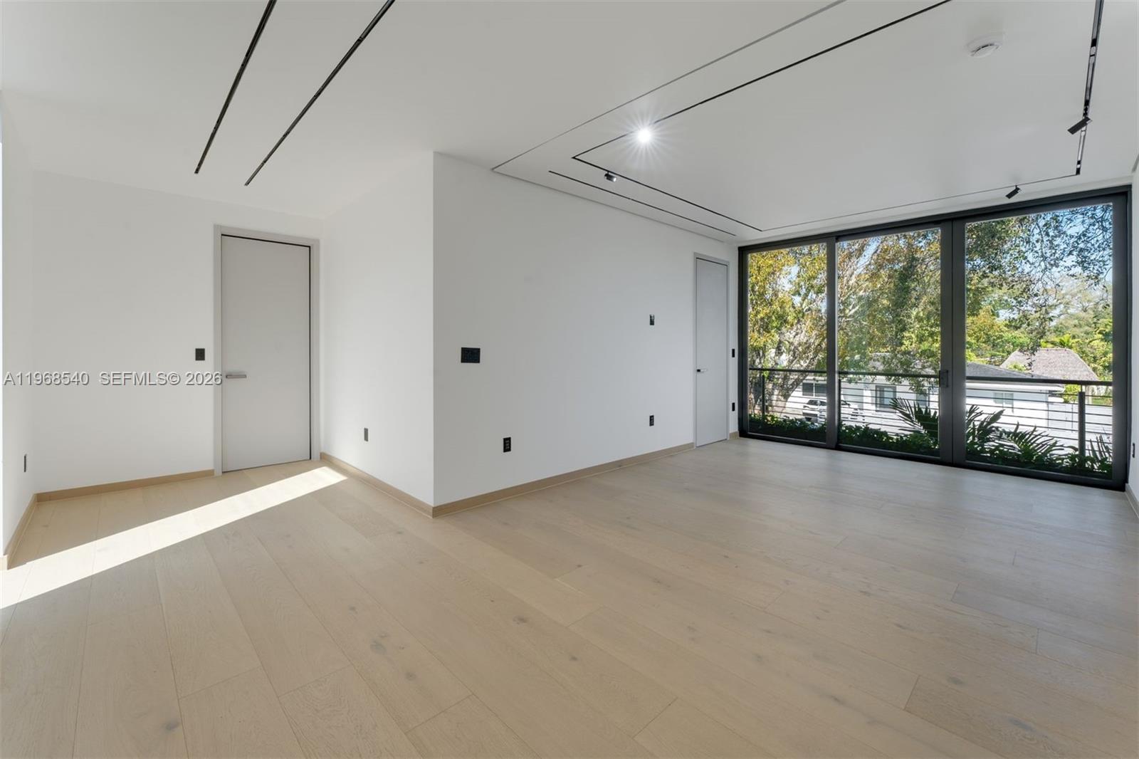 GROVES EXTENSION - Residential