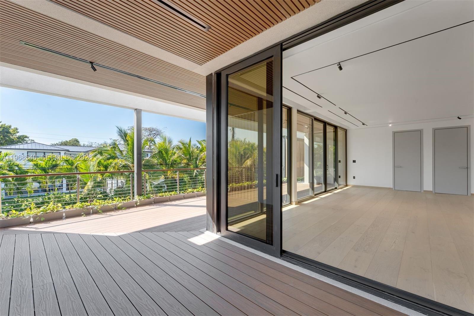 GROVES EXTENSION - Residential