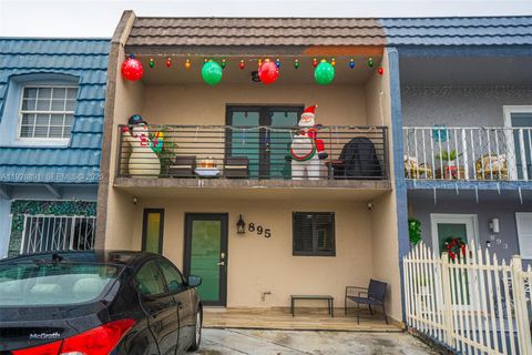 895 W 80th Pl Hialeah FL 33014
