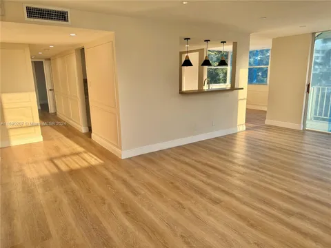 16546 NE 26th Ave Unit 3G, North Miami Beach, FL 33160 - MLS#: A11690207