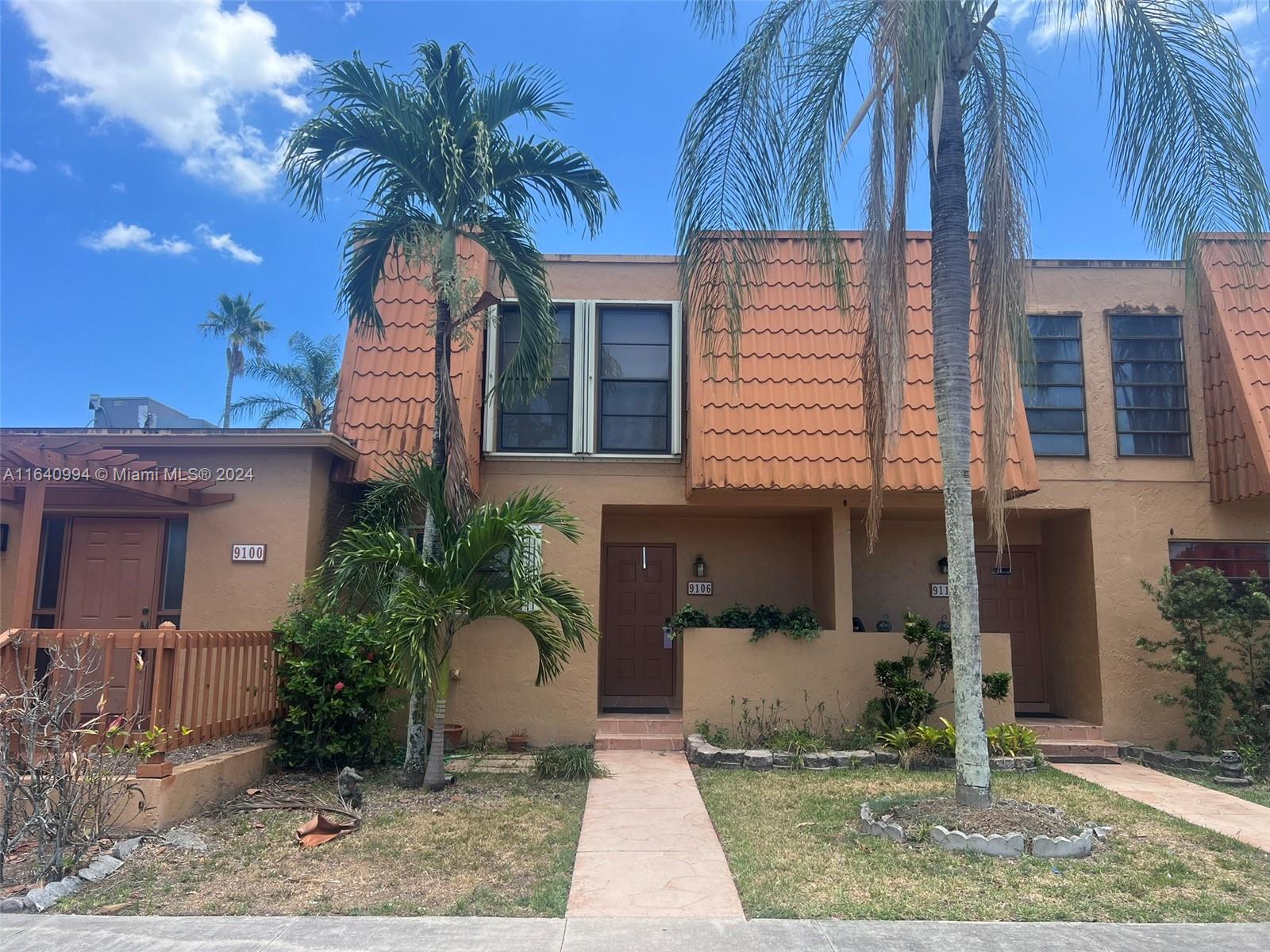 Home for Sale: Prime Location in Pembroke Pines, Florida 33024
Discover this fantastic home in Westview 3, Pembroke Pines! Featuring 3 bedrooms, 2.5 bathrooms, and stunning lake views, this property offers a spacious layout, a screened patio, and exceptional lake vistas. Enjoy the benefits of a vibrant community with tennis courts, swimming pools, a park, and a clubhouse with a gym. This is a must-see opportunity with financing options available. Don't miss out!