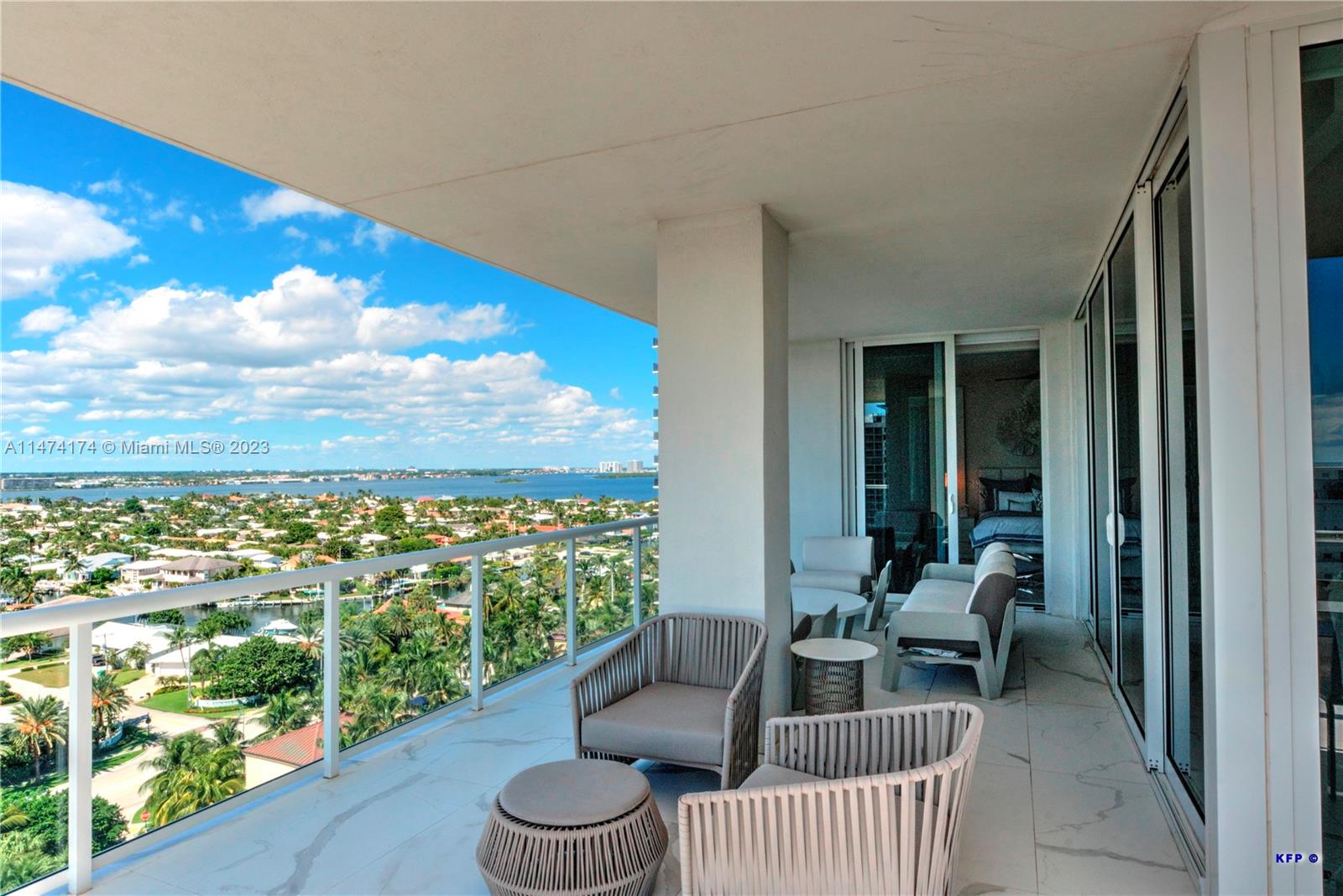 VISTABLUE SINGER ISLAND C - Residential