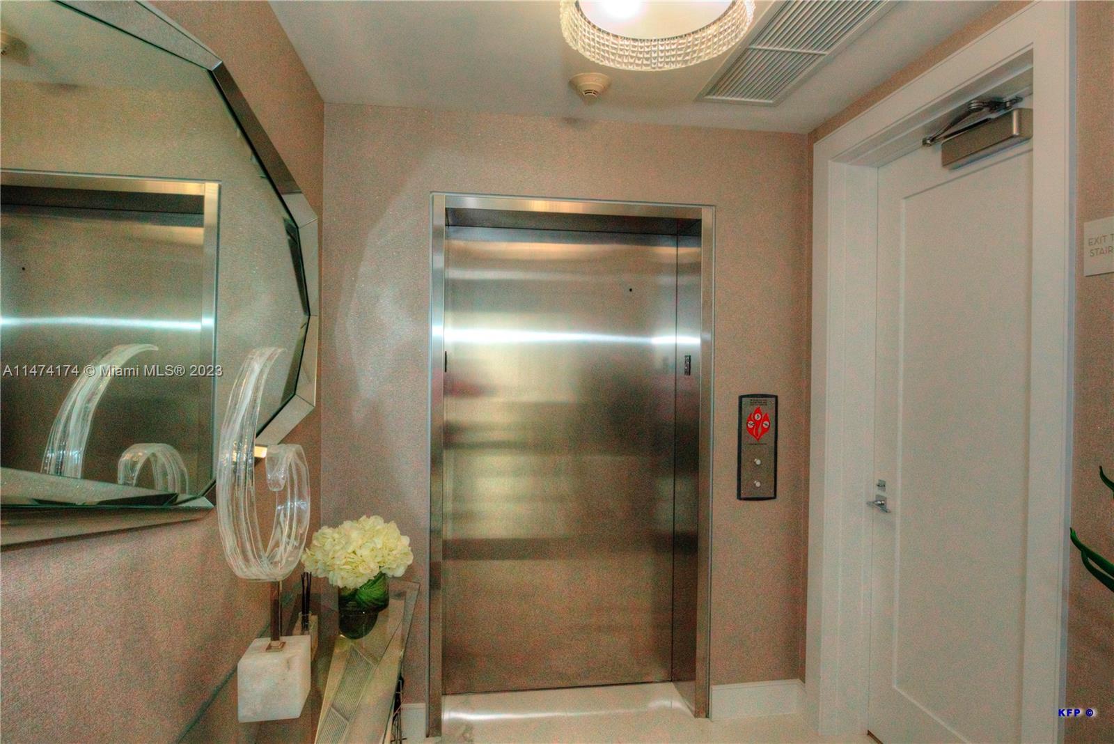 VISTABLUE SINGER ISLAND C - Residential