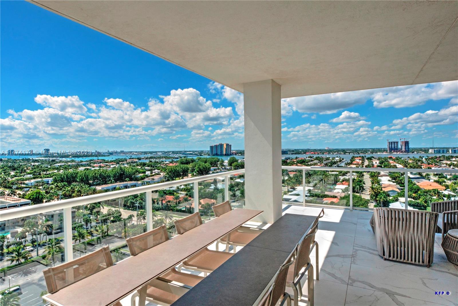 VISTABLUE SINGER ISLAND C - Residential