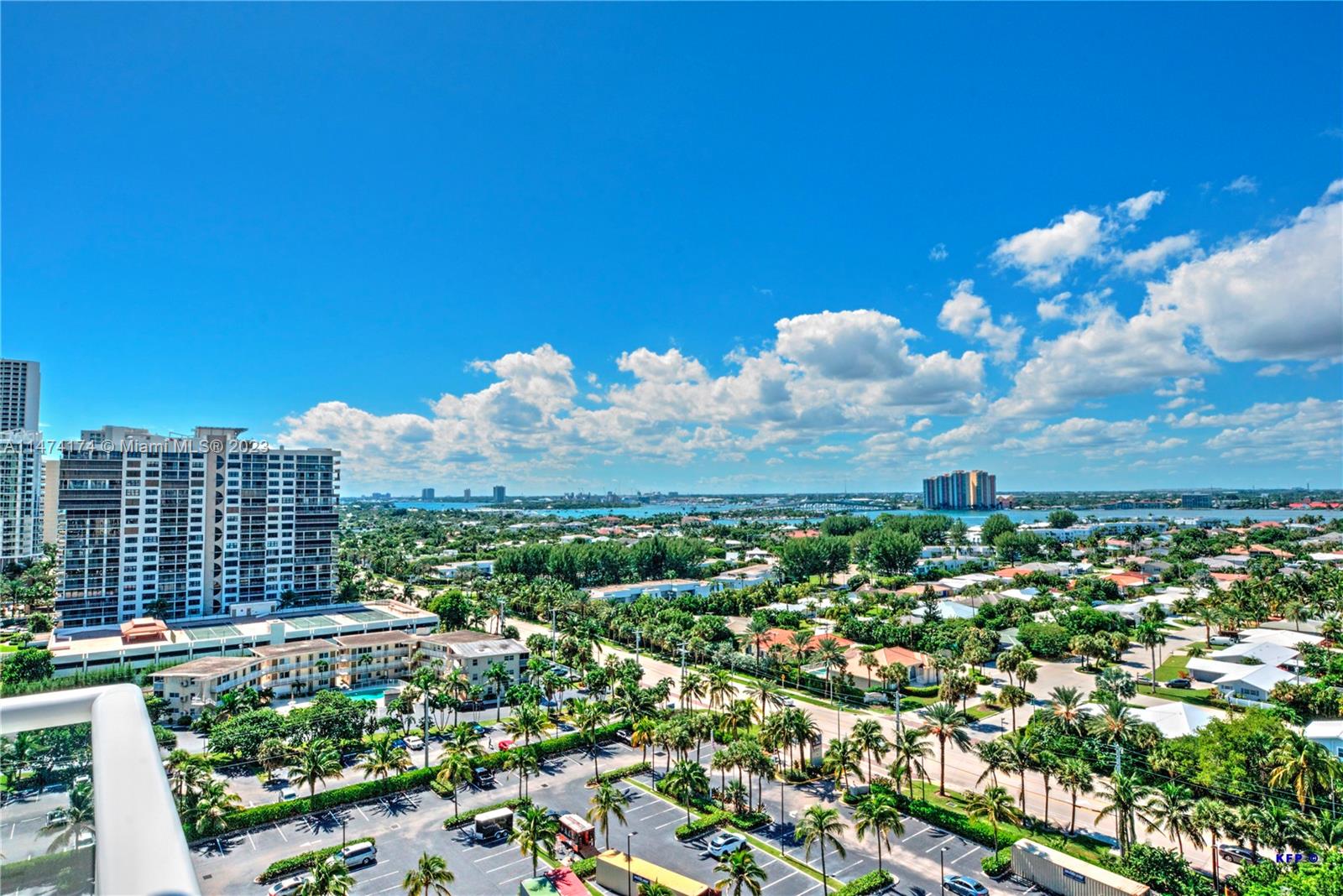 VISTABLUE SINGER ISLAND C - Residential