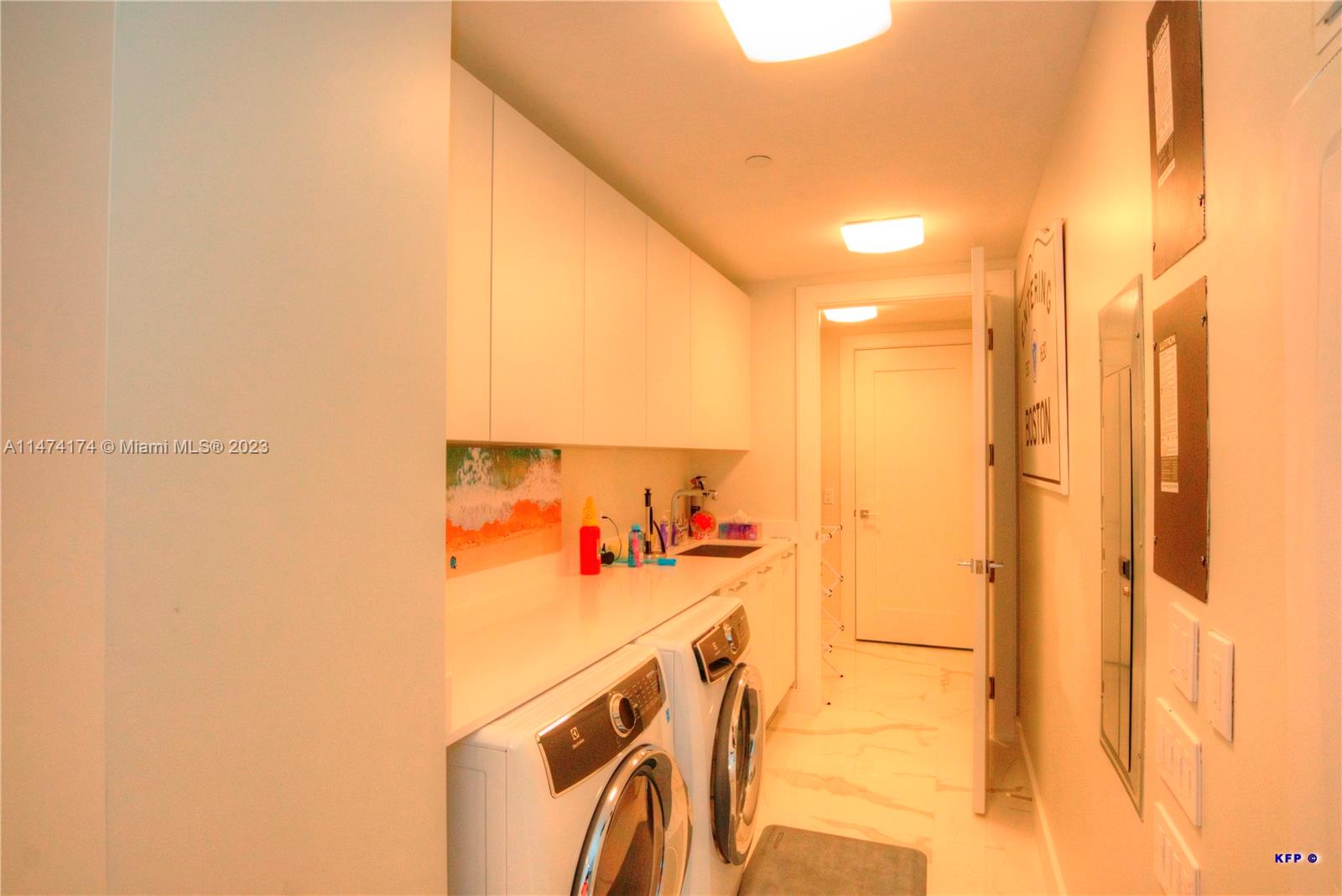 VISTABLUE SINGER ISLAND C - Residential